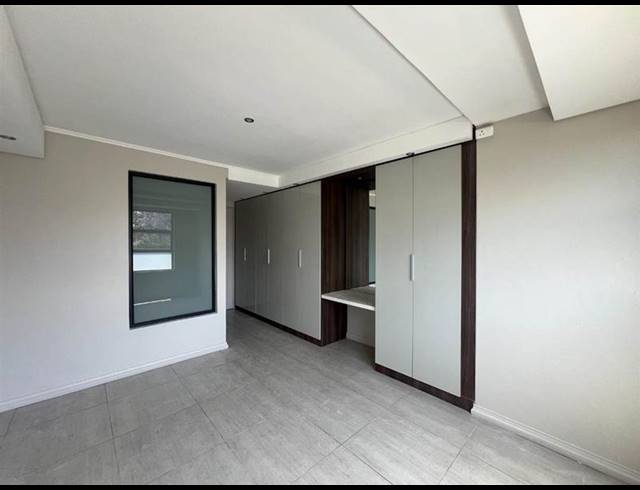 2 BEDROOM PROPERTY TO RENT IN MENLO PARK